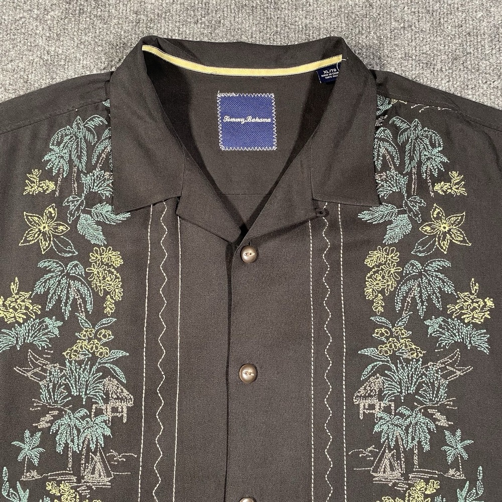 Tommy Bahama Silk Loop Collar Gaucho Style Hawaiian Shirt Mens XL Embroidered